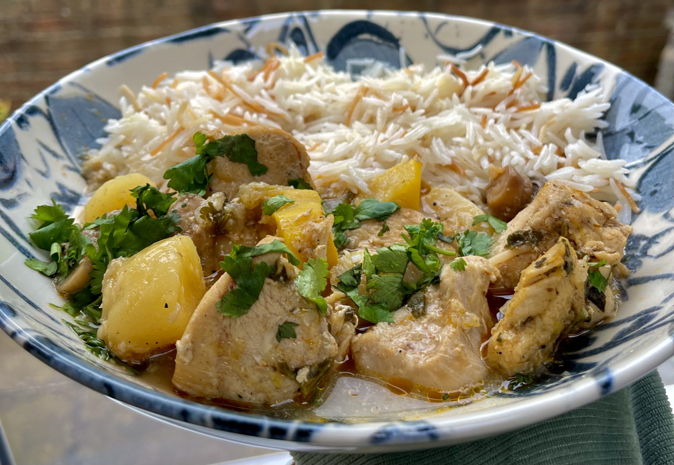 lemon and garlic chicken stew with Arabic rice